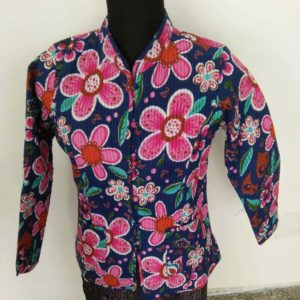 pink-flowered-pattern-top